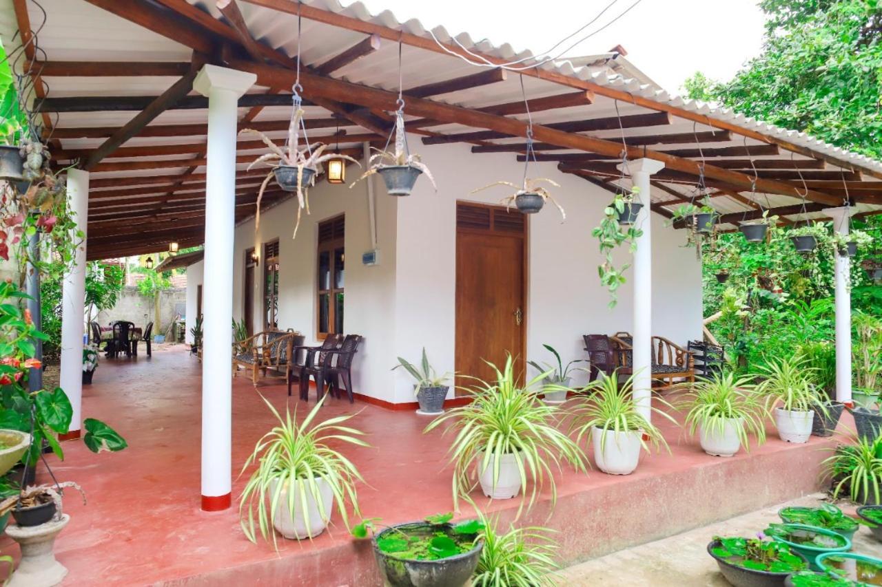 Lagos Mirissa Exterior foto