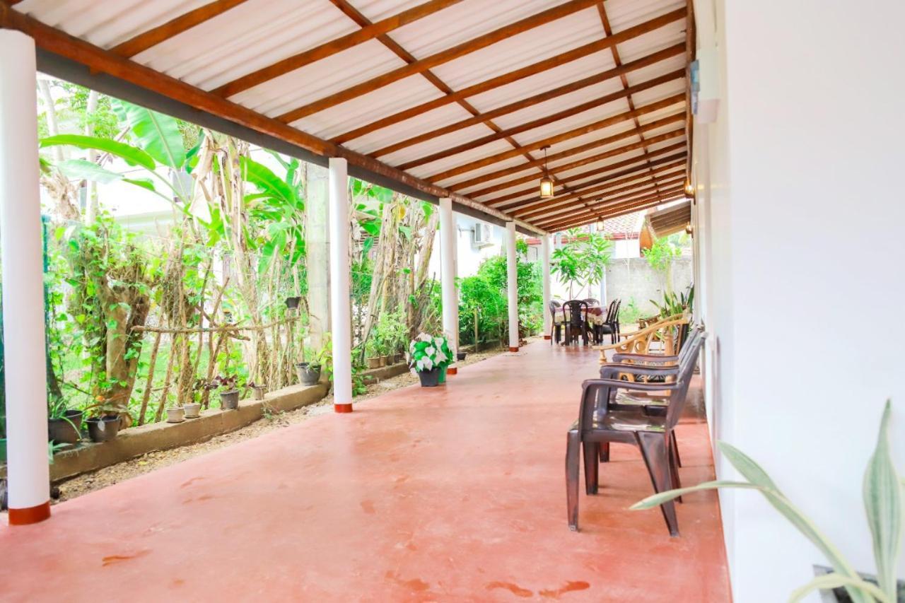 Lagos Mirissa Exterior foto